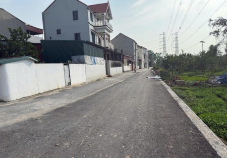 Đất nền văn giang tại nghĩa trụ , Trục trung tâm hành chính mới và điểm rơi của dòng tiền chiến lược