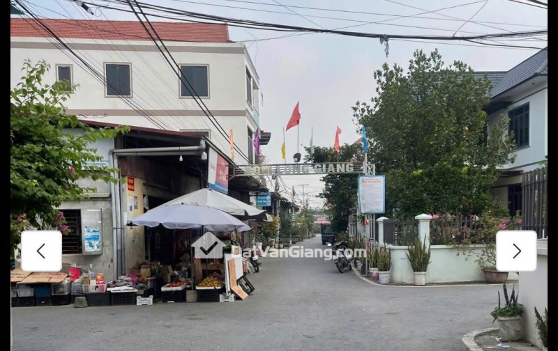 Bán Đất mặt đường kinh doanh văn giang hưng yên 102.7m2 Đường 2 Ô Tô Tránh