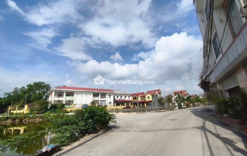 Bán Đất Phụng Công Văn Giang Lô Góc 85m2 Sát Ecopark Làng Hoa Cây Cảnh Giá 4x Tỷ