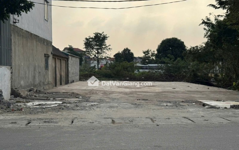 Bán đất thổ cư Văn Giang 101,93m2, 2 Mặt Tiền Đường Huyện, View Sông, Sát Vin 3, Giá Chỉ 5xtr/m2