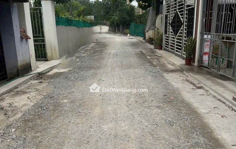 Bán đất thổ cư Văn Giang Đường Thông Ô Tô Tránh, Giá Chỉ 3xtr/m², Hàng Hiếm Khi Cần Tiền Mới Bán