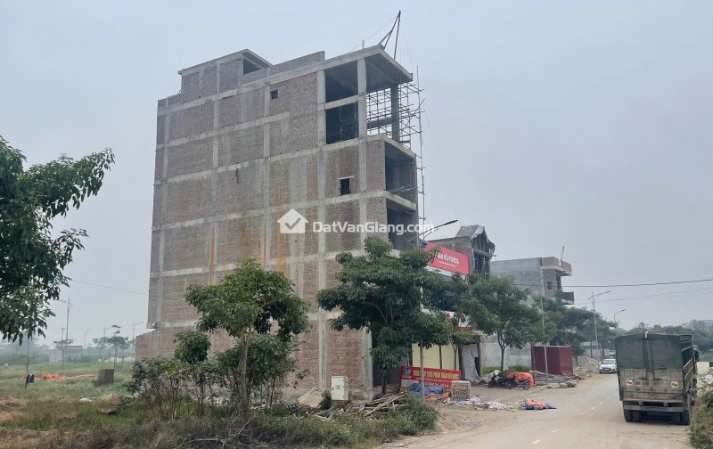 Bán Đất Đấu Giá Xã Đông Tảo 90M2 Đối Diện Chợ Mới 3ha, Gần Dự Án Sungroup 1760ha