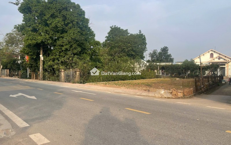 Đất Mặt Đường Kinh Doanh Văn Giang Lô Góc 245m2 Mặt Tiền 10m Tại Bá Khê Tân Tiến Cách VĐ4 Chỉ 200m