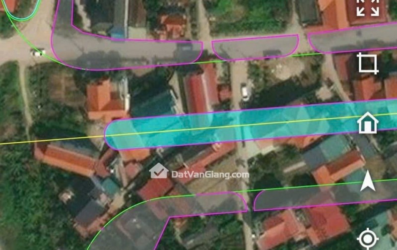 Bán đất nền Văn Giang 111m² tại Công Luận 2, đất đô thị, 2 mặt đường, trung tâm thị trấn