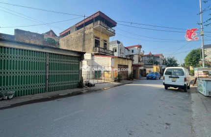 Đất mặt đường kinh doanh văn giang hưng yên 95m2 tại Thôn Bến, Phụng Công 3 xe tránh 8xtỷ