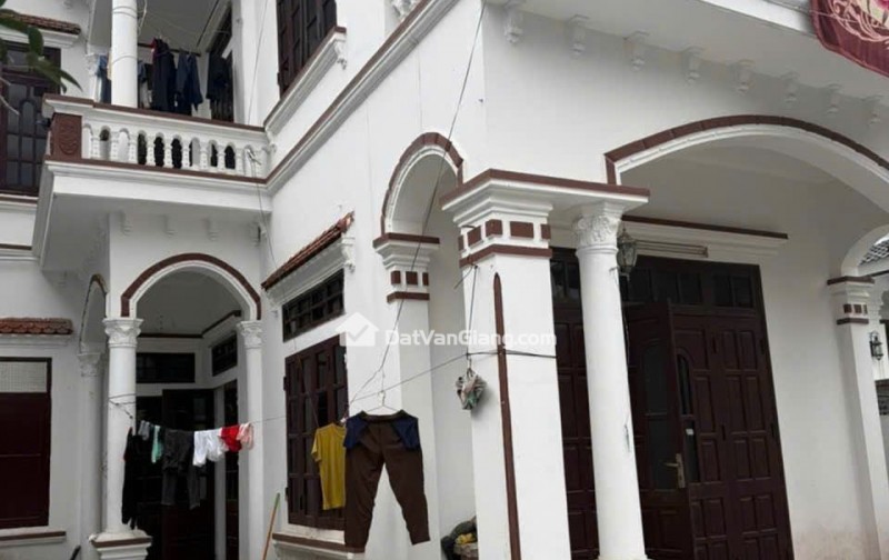 MUA ĐẤT ĐƯỢC TẶNG NHÀ 3 TẦNG, Ô TÔ ĐỖ SÂN GÍA RẺ NHẤT KHU VỰC