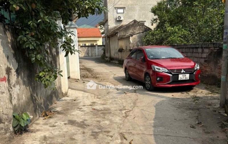 BÁN ĐẤT HOÀ BÌNH XÂY NHÀ BIỆT THỰ NHÀ NGÕ Ô TÔ TẢI VÀO