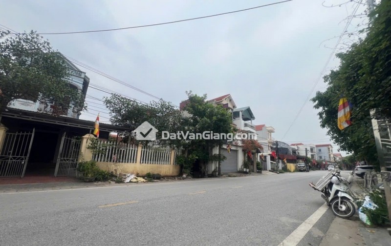 BÁN ĐẤT THÔN VĨNH LỘC MẶT TIỀN RỘNG Ô TÔ ĐỖ CỬA GÍA ĐẸP