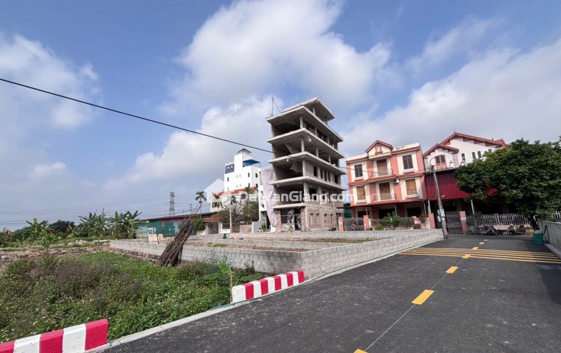 Siêu Phẩm Lô Góc Đất Văn Giang 400m2, Mặt Tiền Khủng 18m Và 25m, Sát Vinhomes OCP2, Giá 5x Tr/M2