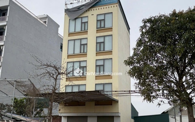Bán tòa nhà 5 tầng mặt phố Phường Thượng Hồng 126m2, 2 mặt tiền, có sẵn dòng tiền