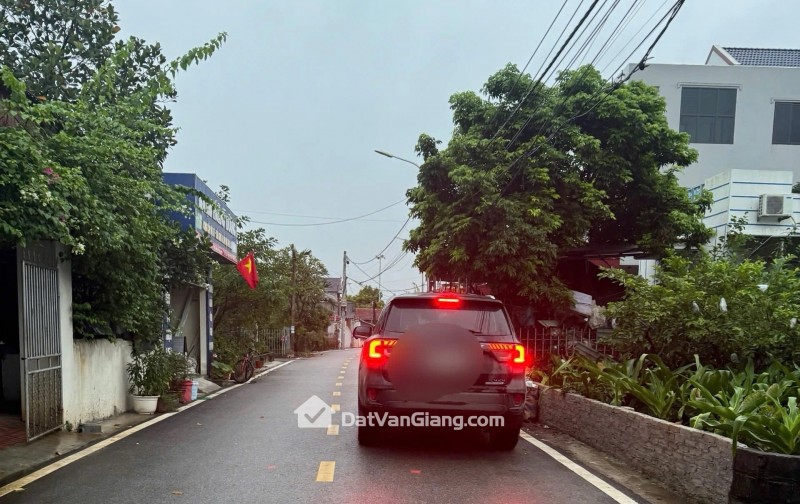 Đất Văn Giang 129.3m2 Mặt Tiền 5.5m Hướng Đông Nam Vượng Khí Ô Tô Tận Cửa Giá 3x Tr/M2