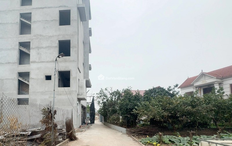 Bán Siêu Phẩm Đất 91m2 Full Thổ Cư Mặt Tiền 5m Kề Cận Ecopark Giá 3,46 Tỷ