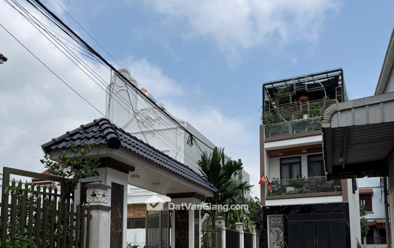 Siêu Phẩm Đất Văn Giang 80,1m2 Full Thổ Cư Mặt Tiền 4,6m Kề Cận Ecopark Và ĐH Bách Khoa Giá 4 Tỷ