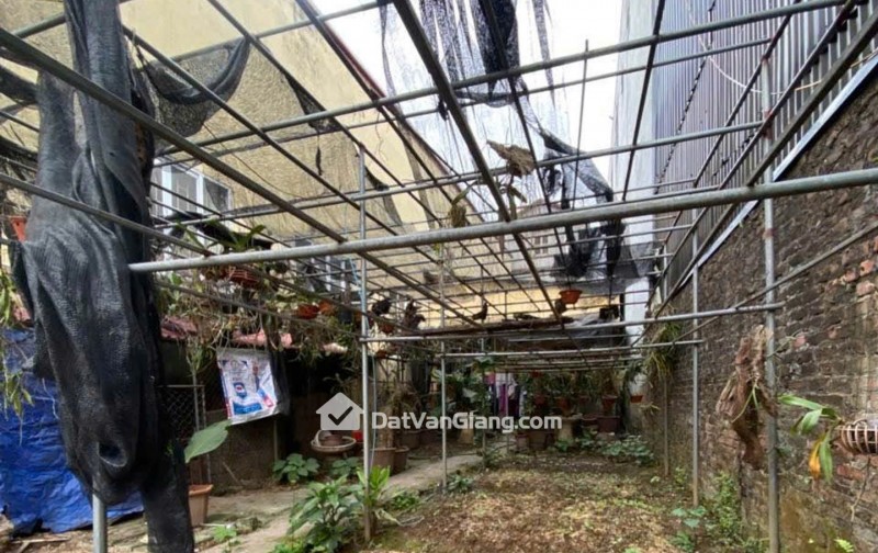 Bán Nhà 3 Tầng Trên Đất 251m² Thôn Bến Văn Giang – Có Dòng Tiền, Gần Ecopark