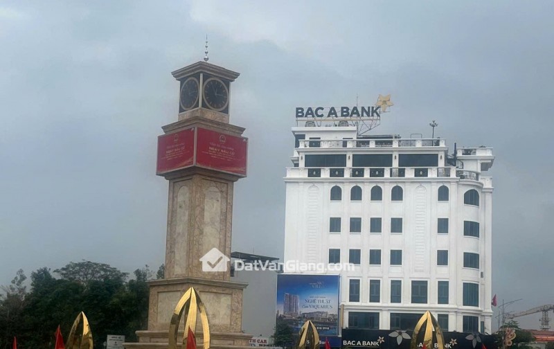 Bán Nhà 3 Tầng Trên Đất 251m² Thôn Bến Văn Giang – Có Dòng Tiền, Gần Ecopark