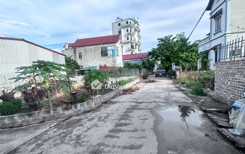 LÔ GÓC HIẾM QUÁN TRẠCH VĂN GIANG 2 MẶT NGÕ CAMRY  3 TỶ
