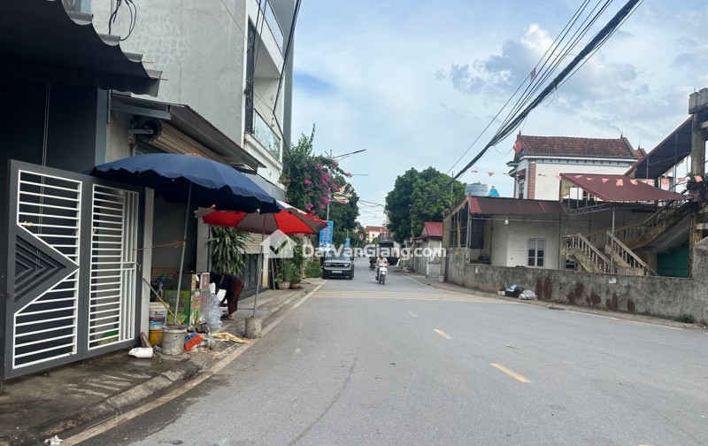 Bán nhà 3 tầng Văn Giang - Hưng Yên - lô góc - kinh doanh