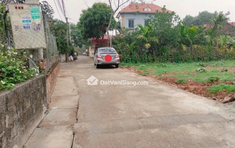 LÔ HIẾM VĂN GIANG MẶT NGÕ Ô TÔ TRÁNH NHAU GIÁ ĐẦU TƯ