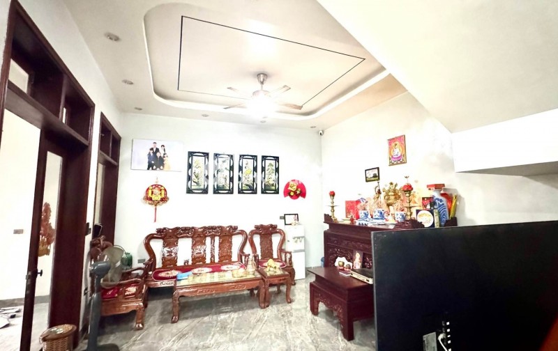 bán nhà 3 tầng -75m2 -tại chí trung - tân quang - văn lâm- hưng yên