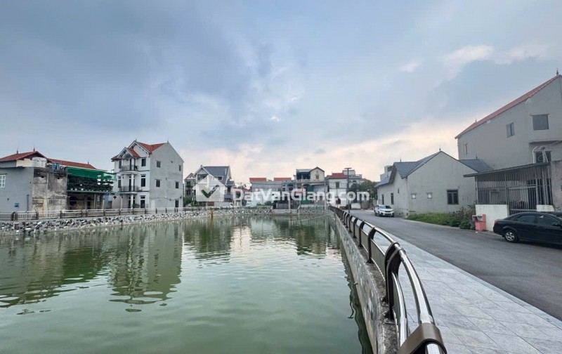 bán đất ,chí trung-văn lâm, nhìn thằng ra hồ gió lộng, 52m2, nhỉnh 4,65 tỷ