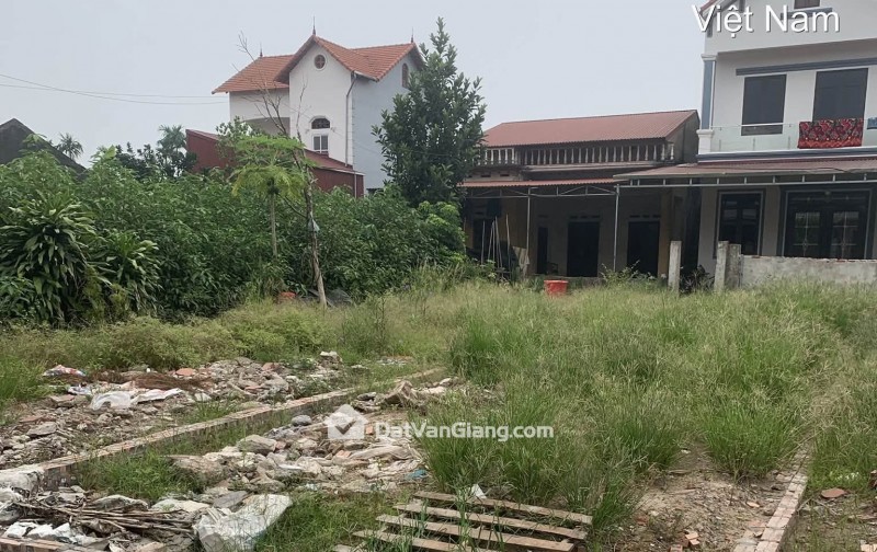  72m mễ sở đường aspalt ô tô tránh nhau giá đầu tư 