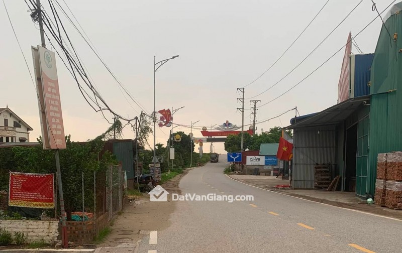  thanh lý gấp đất văn giang mặt ngõ ô tô thông giá chỉ 4x/m
