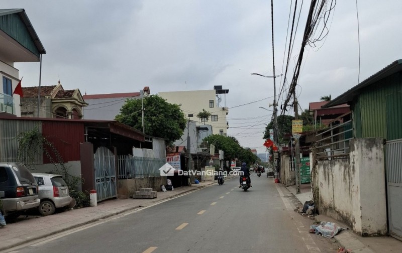 Bán đất Đan Kim Liên Nghĩa Văn Giang đường ô tô CX5 đỗ cửa chỉ 2,15T