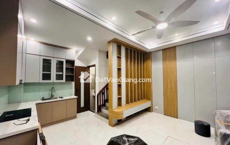 chỉ hơn 1 tỷ bạn sở hữu ngay nhà -mỹ hào - hưng yên 3 bước chân ra chợ , 5 bước ra trường học cấp 1, cấp2 ,7 bước  ra khu công nghiệp - tiện ích ngập tràn.  - 51m2