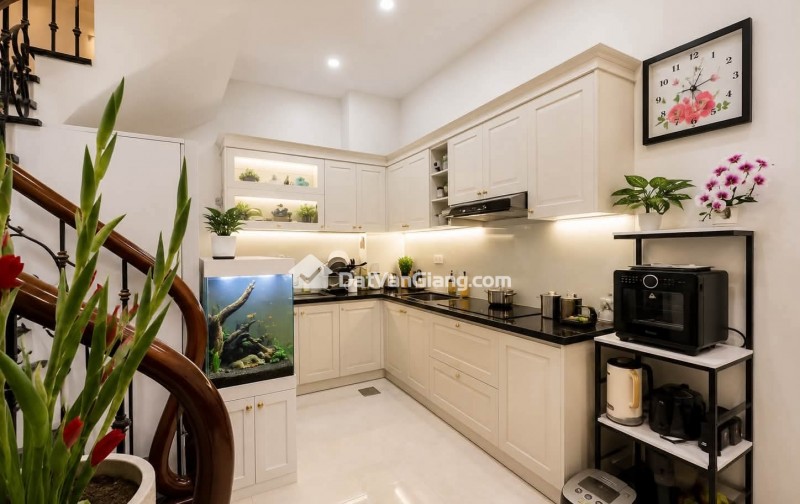 bán nhà mỹ hào -tiện ích. gần trường gần chợ và gần khu công nghiệp : - 51m2 - tk 3 phòng ngủ  - giá sốc chỉ hơn 1tỷ *xem nhà liên hệ : 0862222629