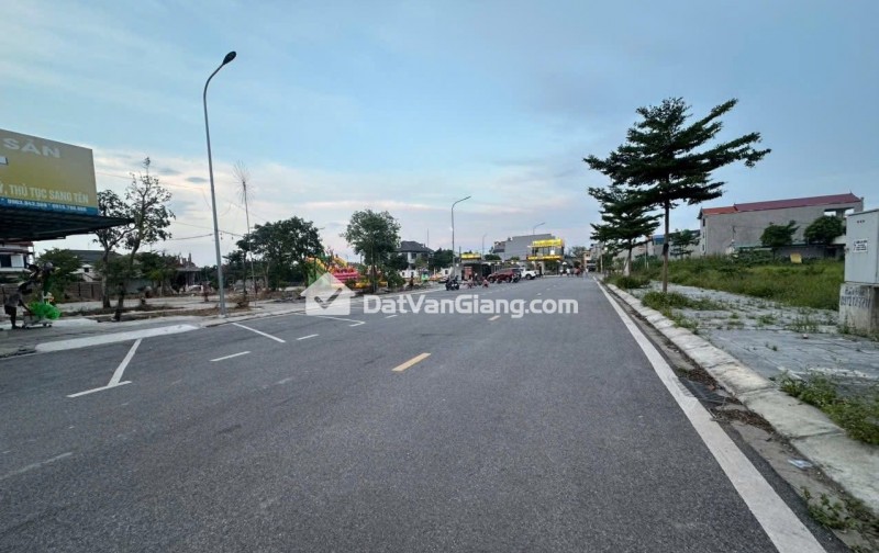 bán 90m2 trục chính kinh doanh tại tân dân -triệu việt vương