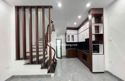 tài chính chỉ 1.7 tỷ bạn  sở hữu nhà đẹp ở ngay. trung tâm mỹ hào - hưng yên 3 bước chân ra chợ , 5 bước ra trường học cấp 1, cấp2 , gần  khu công nghiệp - tiện ích ngập tràn. . kết nối giao thông thuận tiện đi hà nội hải phòng và các tỉnh lân cận . -dt 4