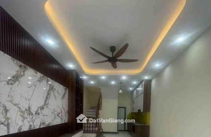 Văn Nhuế Mỹ Hào nhà đất 4 tầng siêu vip 2.45 tỷ