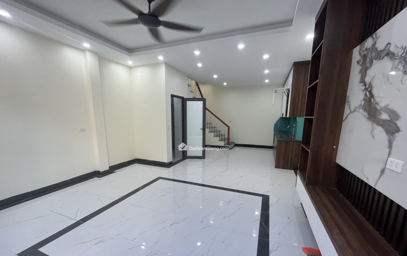 bán nhà đẹp dân xây tại văn lâm- hy sát ngay kcn phố nối a