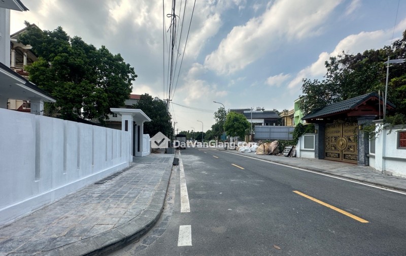 bán đất , nghĩa trai-văn lâm, phân lo ô tô đỗ cửa, 44m2, nhỉnh 2 tỷ