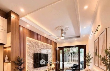 Bán nhà mỹ hào hưng yên 3 bước chân ra chợ, 5 bước ra trường học cấp 1, cấp2 ,7 bước  ra khu công nghiệp