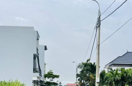 Bán đất Văn Giang, diện tích 70m, hơn 2 tỷ, đường thông ô tô