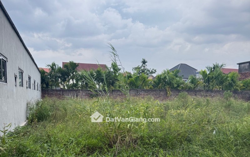BÁN ĐẤT, BÁ KHÊ-VĂN GIANG, CAMRY ĐỖ CỬA HƠN 100M2. CHỈ 38 TRIỆU/M