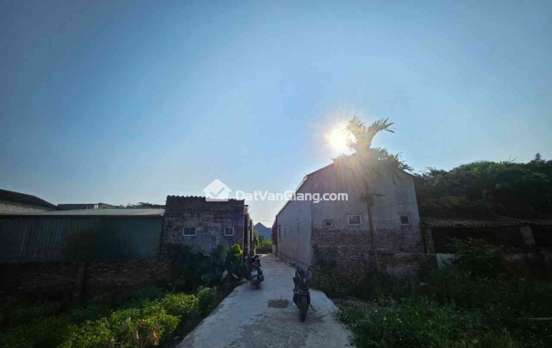 BÁN ĐẤT,AB QUÁN TRẠCH- VĂN GIANG, HÀNG XÓM SÂN PVF, CẠNH VÀNH ĐAI 4, CHỈ 20 TRIỆU /M.