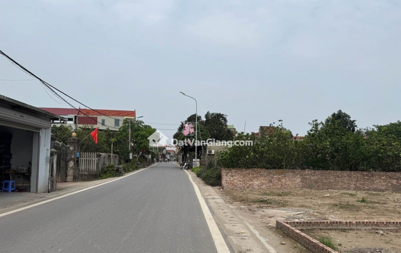 HIẾM ĐẤT PHÂN LÔ, Ô TÔ NGỦ TRONG NHÀ, VĂN GIANG TRUNG TÂM HƯNG YÊN. VIEW SÂN PVF, MẶT TIỀN RỘNG