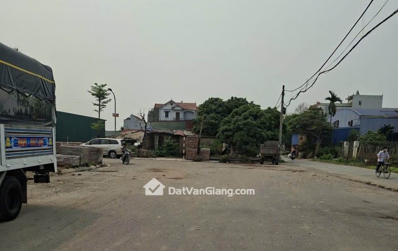  SIÊU PHẨM ĐẤT AN LẠC – TRƯNG TRẮC – HƯNG YÊN   ĐƯỜNG 4 Ô TÔ TẢI TRÁNH NHAU – VỈA HÈ 3M 