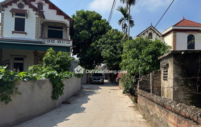 HÀNG HIẾM, QUÁN TRẠCH-VĂN GIANG, ĐẤT PHÂN LÔ-Ô TÔ ĐỖ CỬA, CHỈ HƠN 1 TỶ.