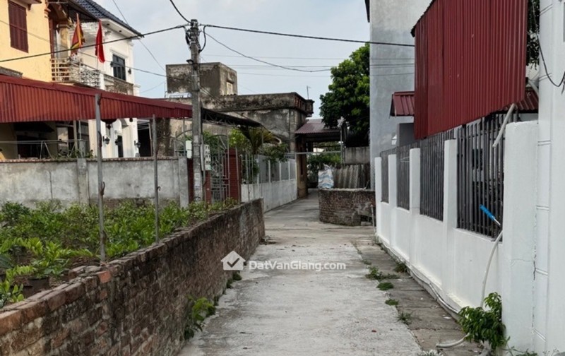 BÁN ĐẤY, CD QUÁN TRẠCH- VĂN GIANG, ĐẤT PHÂN LÔ, Ô TÔ VÀO VÀO TỚI ĐẤT, 45 TRIỆU/M.