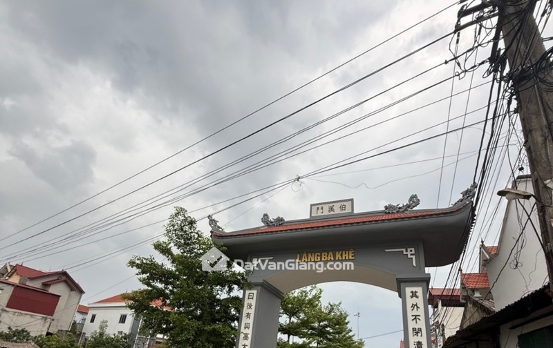 BÁN ĐẤT, BÁ KHÊ-VĂN GIANG, CAMRY ĐỖ CỬA HƠN 100M2. CHỈ 38 TRIỆU/M