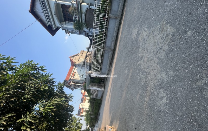 Bán nhà Phụng công 2 tầng hàng xóm Ecopark ô tô tránh thông