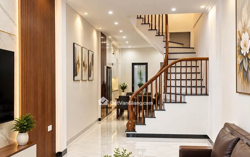 BÁN NHÀ MỸ HÀO  - HY - TT TIỆN ÍCH - GẦN TRƯỜNG HỌC CÁC CẤP - CHỢ - VÀ KHU CÔNG NGHIỆP