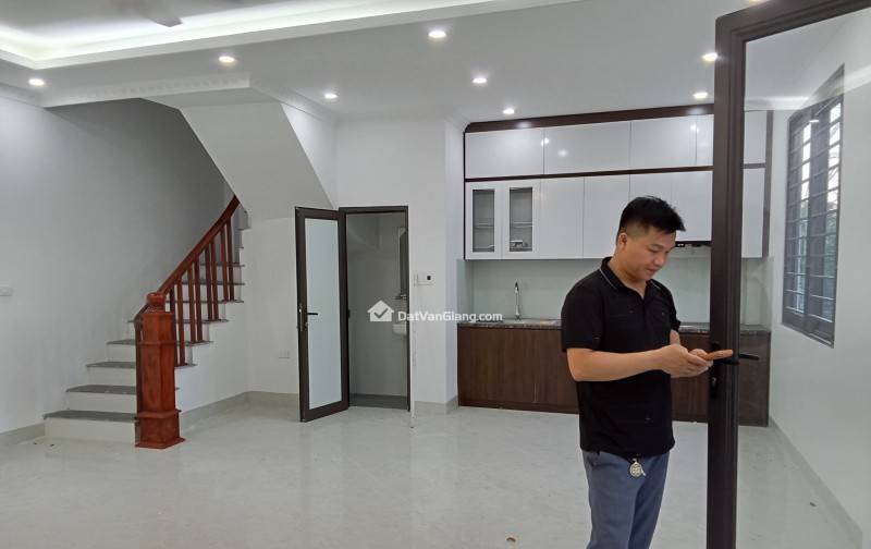  NHÀ MỚI 3 TẦNG – Ô TÔ ĐỖ CỬA – MT 7,1M – NHỎ TIỀN