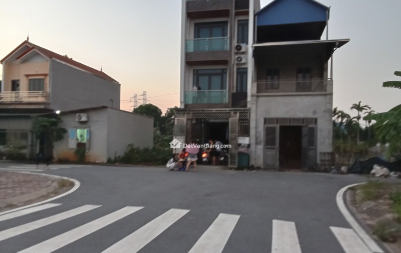  NHỈNH 5 TỶ – 95M² PHÂN LÔ VIP – 3 Ô TÔ TRÁNH – VỈA HÈ