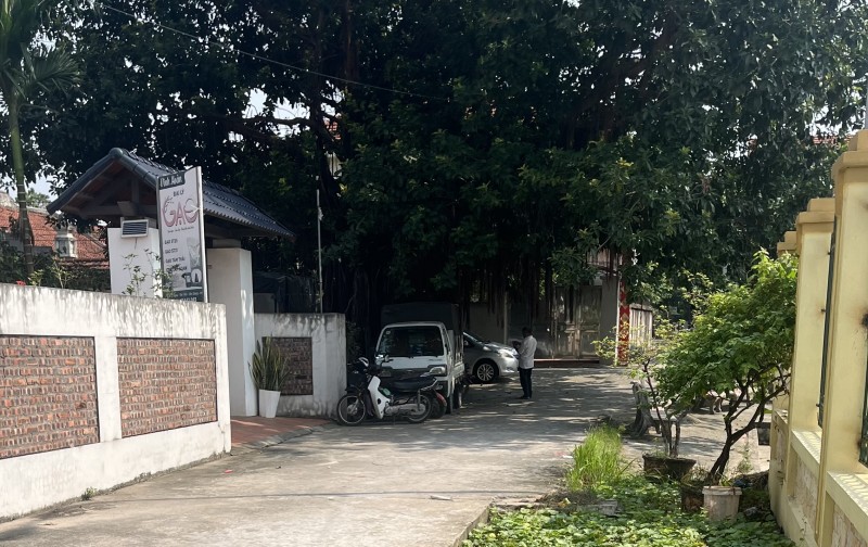 Bán đất