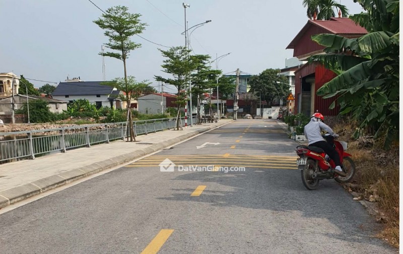 ĐẤT PHÂN LÔ, SÁT TRỤC CHÍNHDIỆN TÍCH RỘNG   Ô TÔ ĐỖ CỬA -XÃ VĂN GIANG - TỈNH HƯNG YÊN