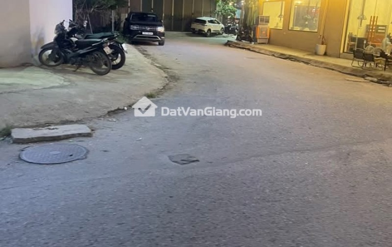 -  CẦN THANH KHOẢN SỚM -Văn Giang 72m2